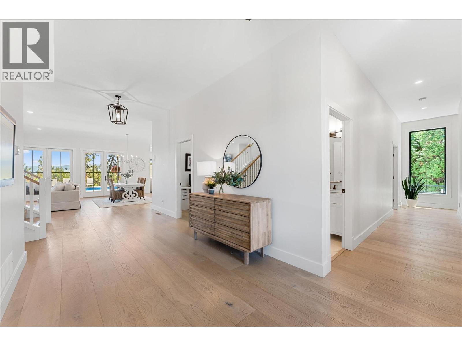 1180 Mission Ridge Road