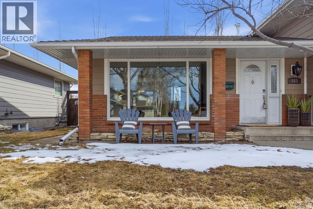 863 Lake Lucerne Drive SE