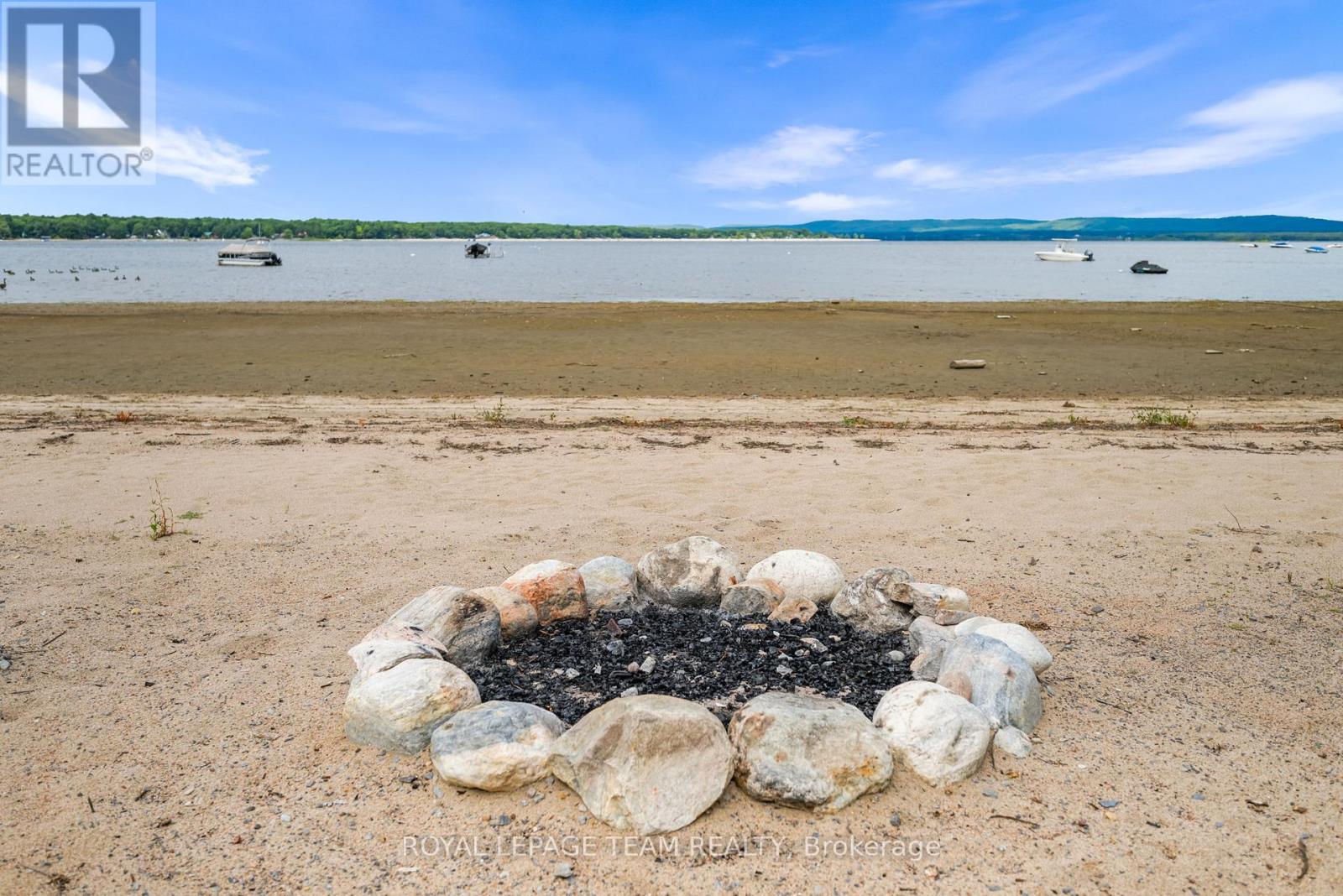 4310 ARMITAGE AVENUE