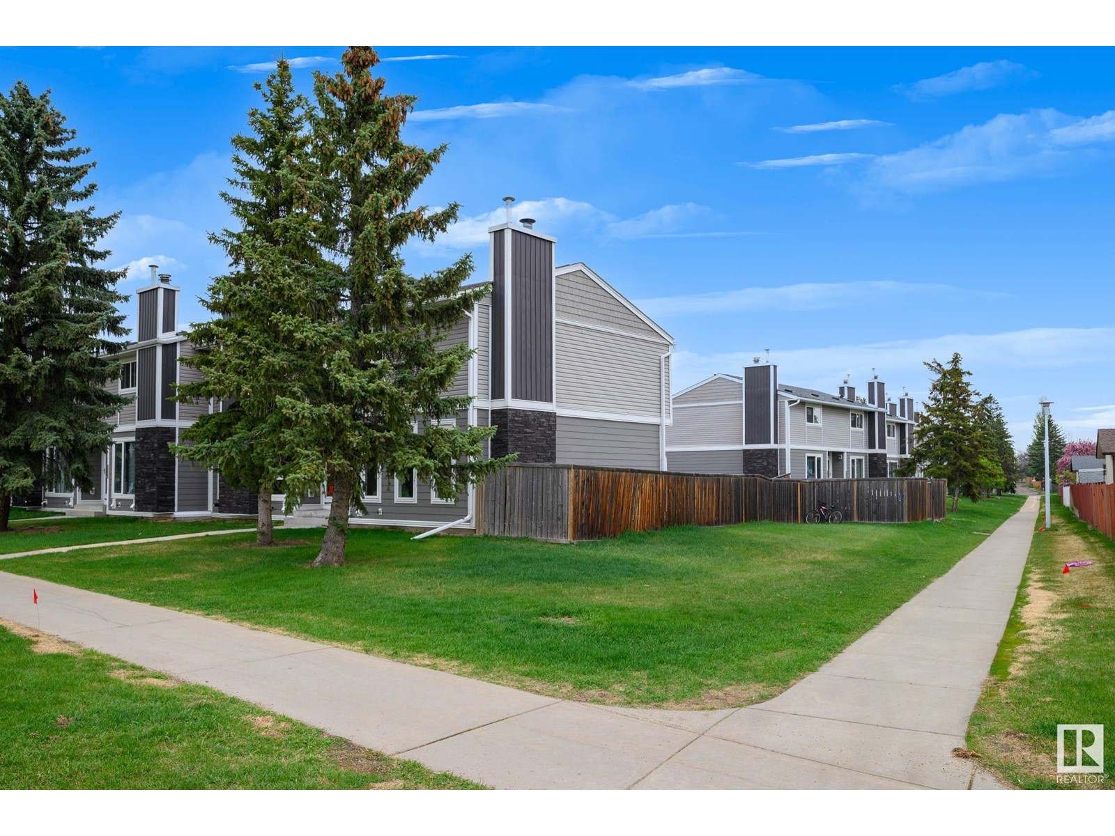 1086 LAKEWOOD RD N NW