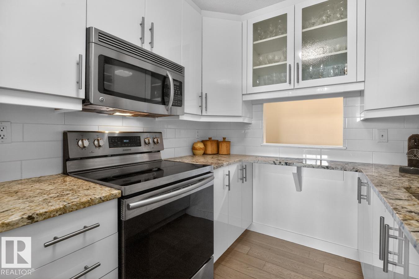 #602 12303 JASPER AV NW
