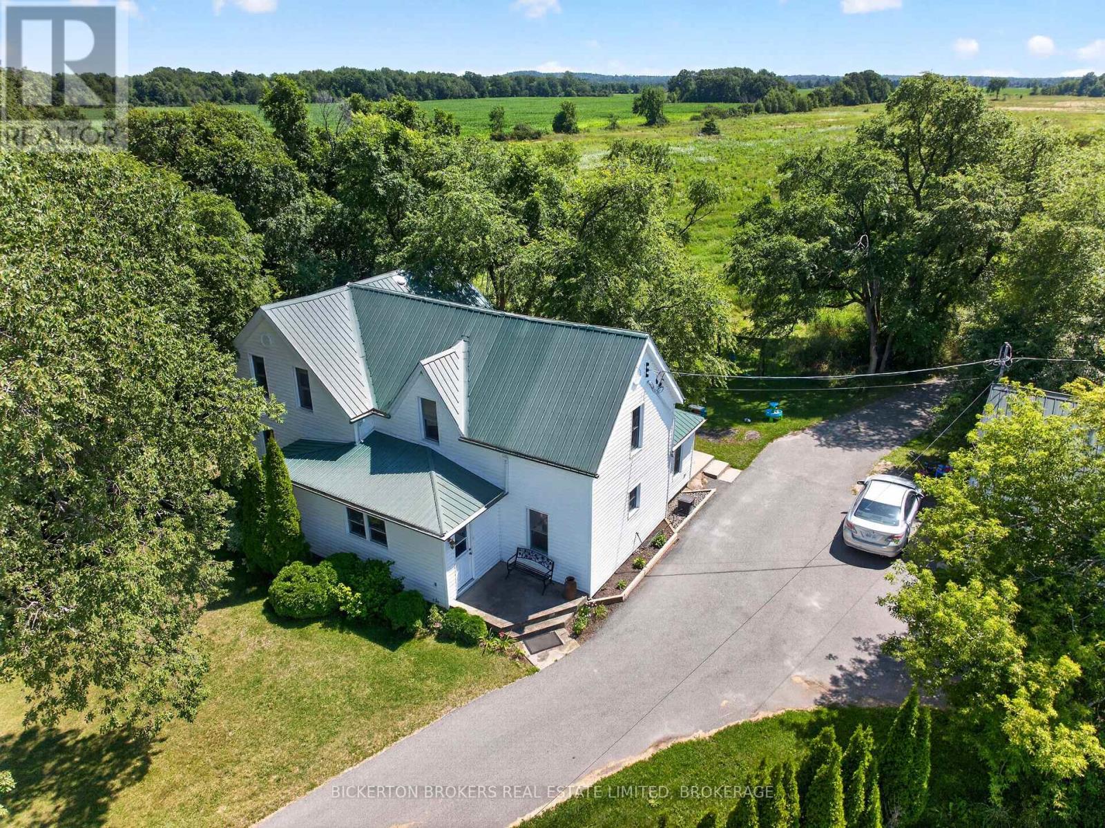 806 EDEN GROVE ROAD S