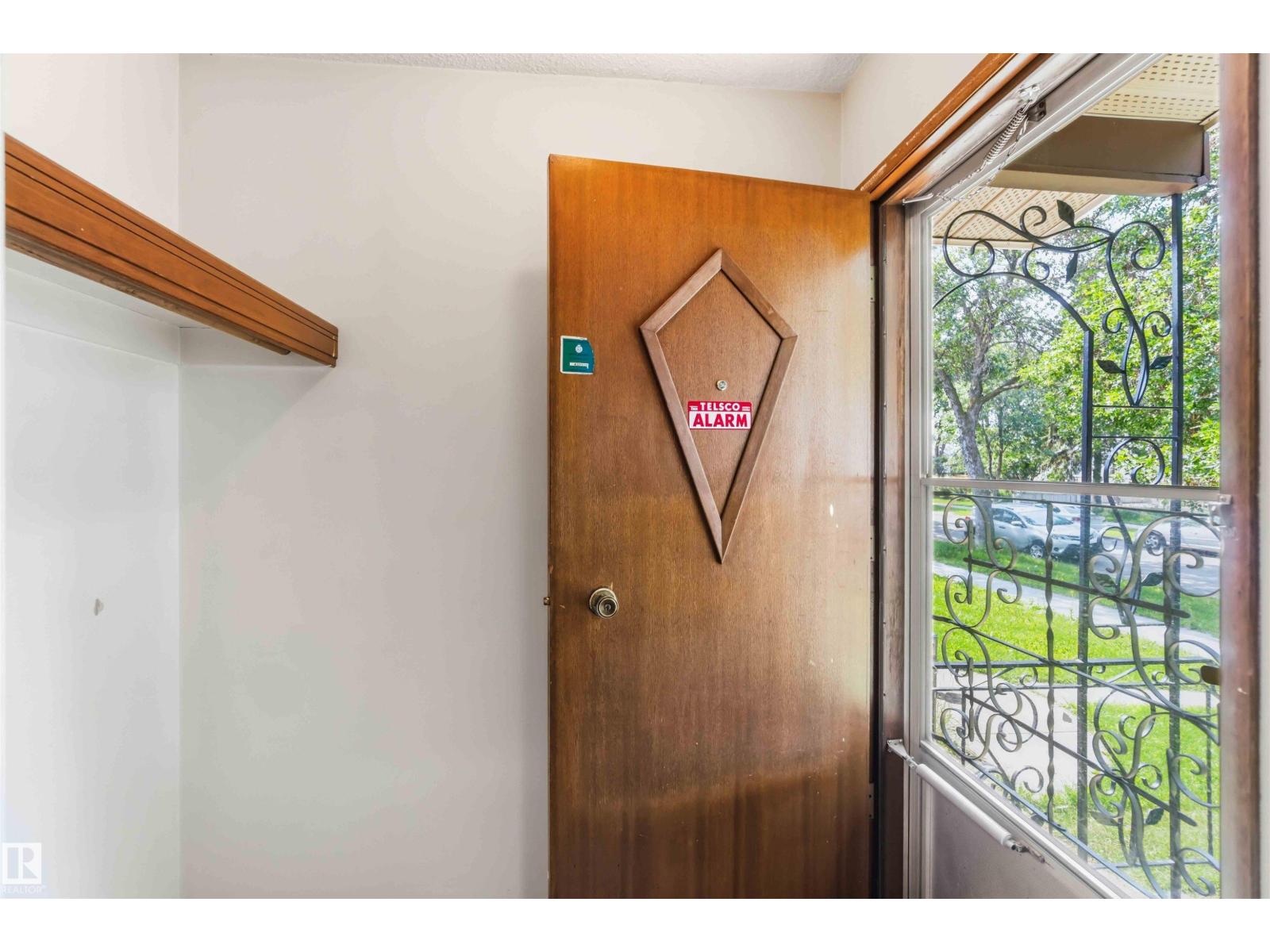 12015,12017 85 ST NW