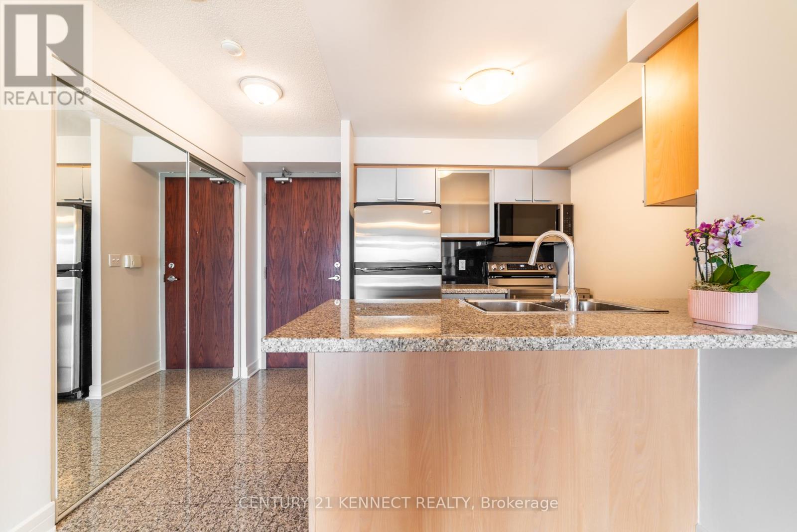 1710 - 16 HARRISON GARDEN BOULEVARD