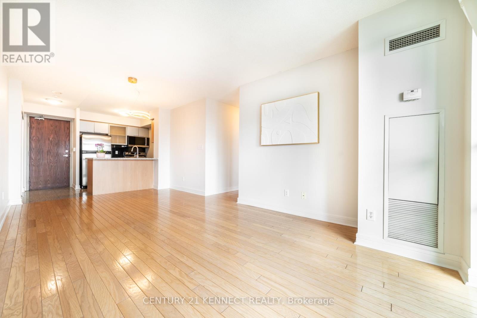 1710 - 16 HARRISON GARDEN BOULEVARD