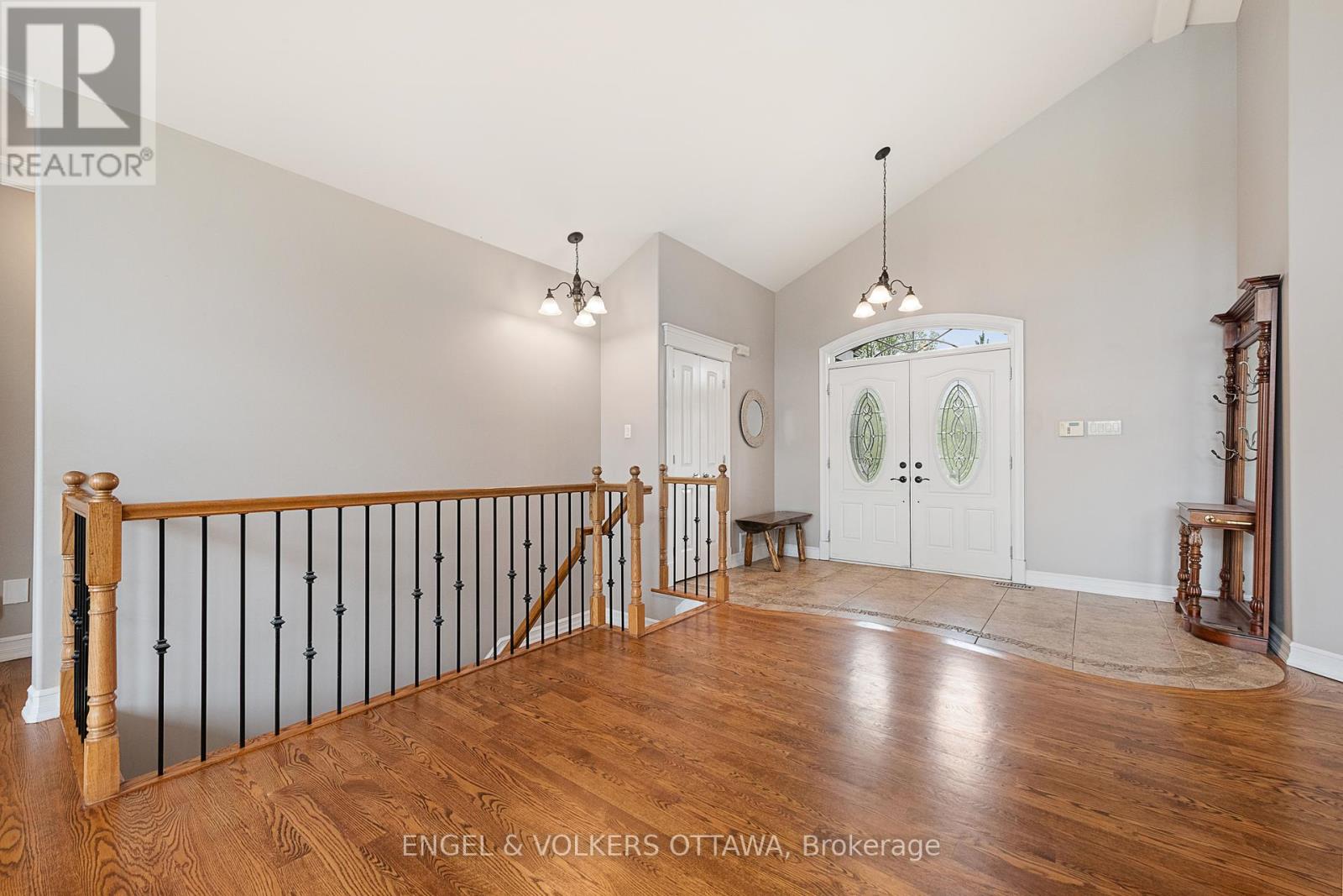 1468 SANDY BEACH COURT