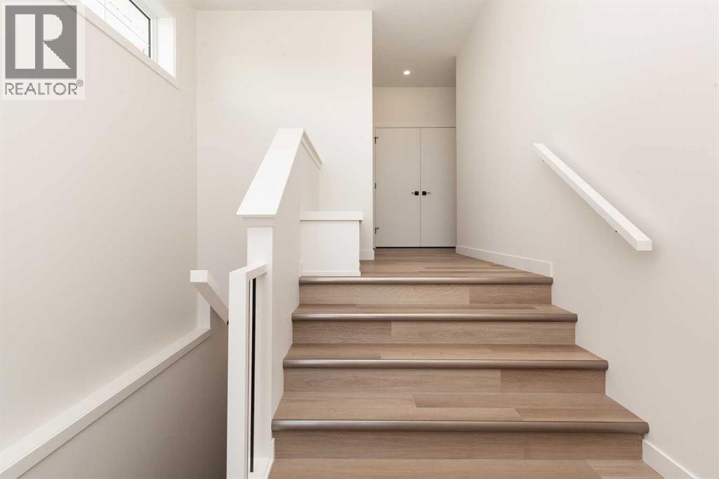 1612 Sixmile View S
