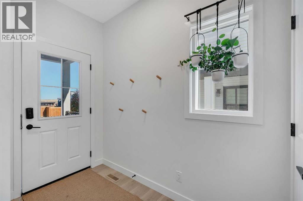 20 Edith Crescent NW