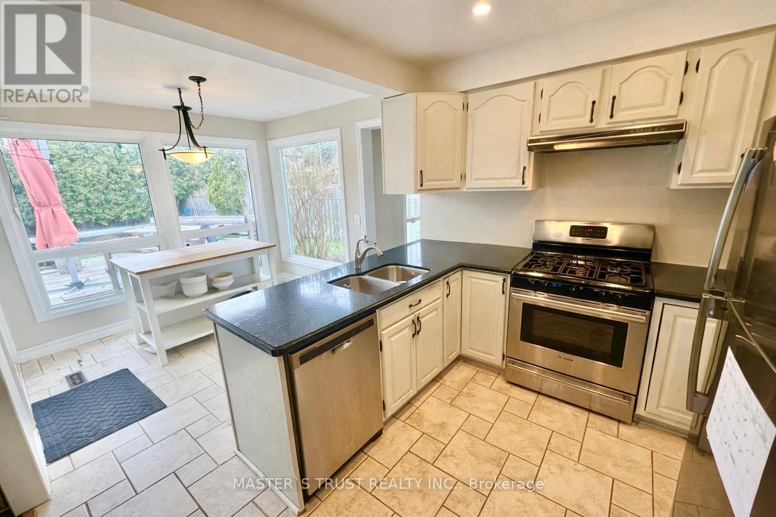 112 KRIEGHOFF AVENUE