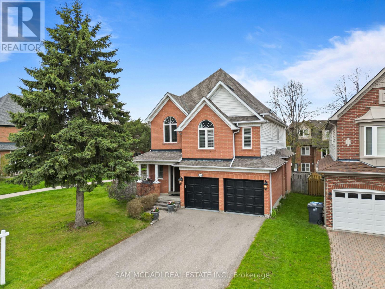 964 QUEEN STREET W