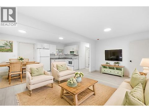 1924 Cook Street Creston BC V0B1G5