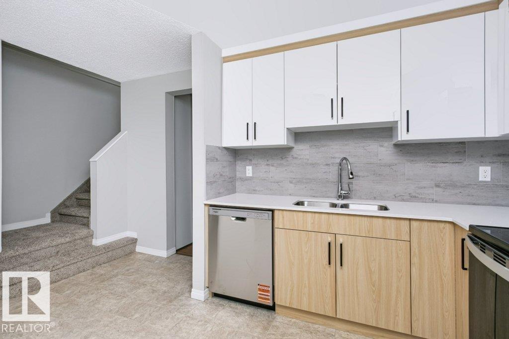 #24 14511 52 ST NW