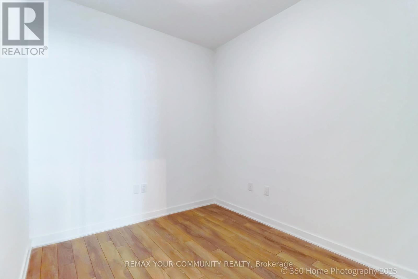 112 - 2433 DUFFERIN STREET