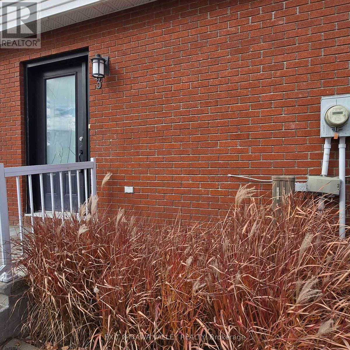 3 - 10 CHARLES STREET