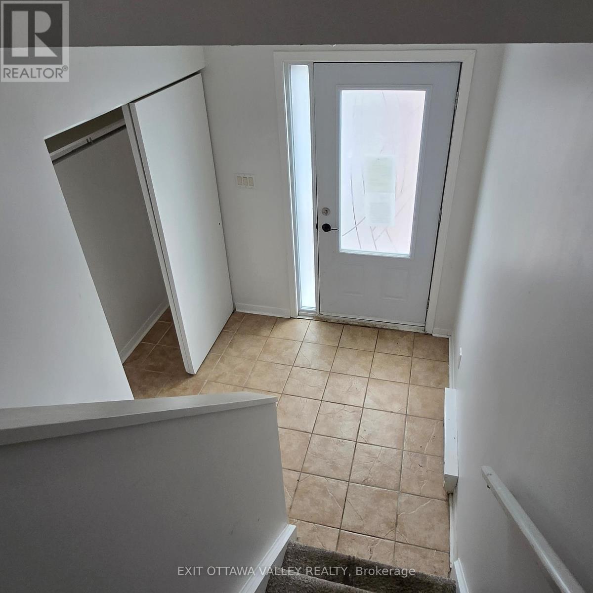 3 - 10 CHARLES STREET