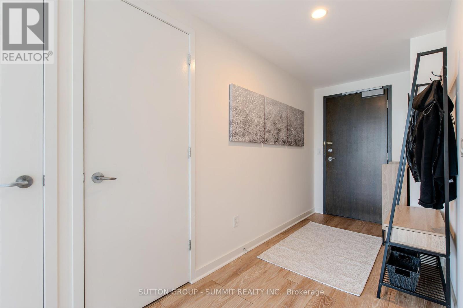 801 - 281 MUTUAL STREET