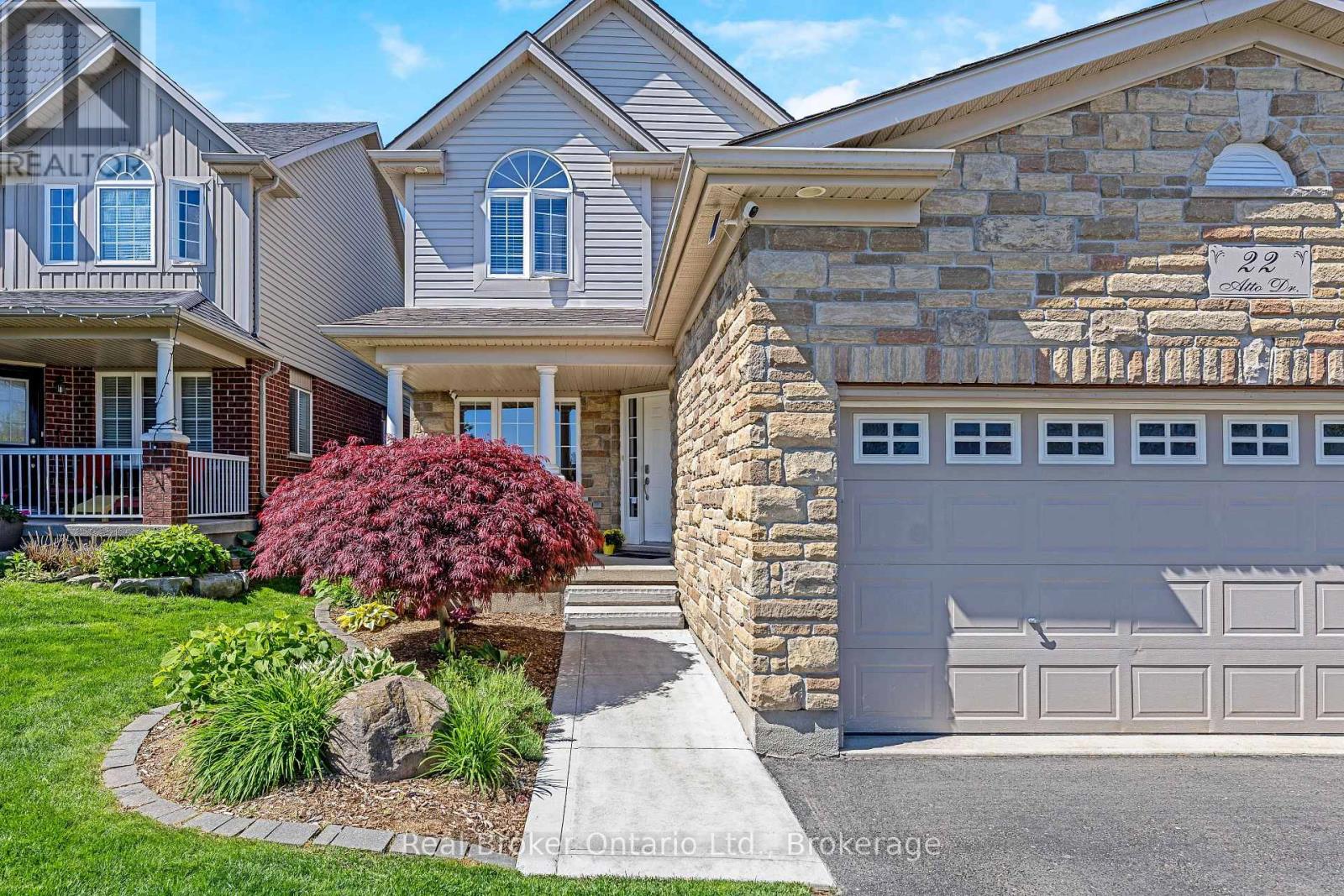 22 ATTO DRIVE