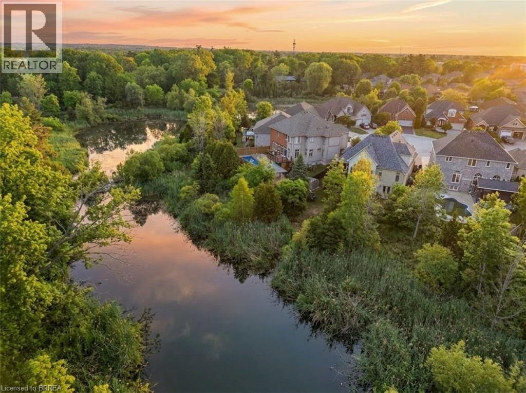 7 TOM THOMSON Court
