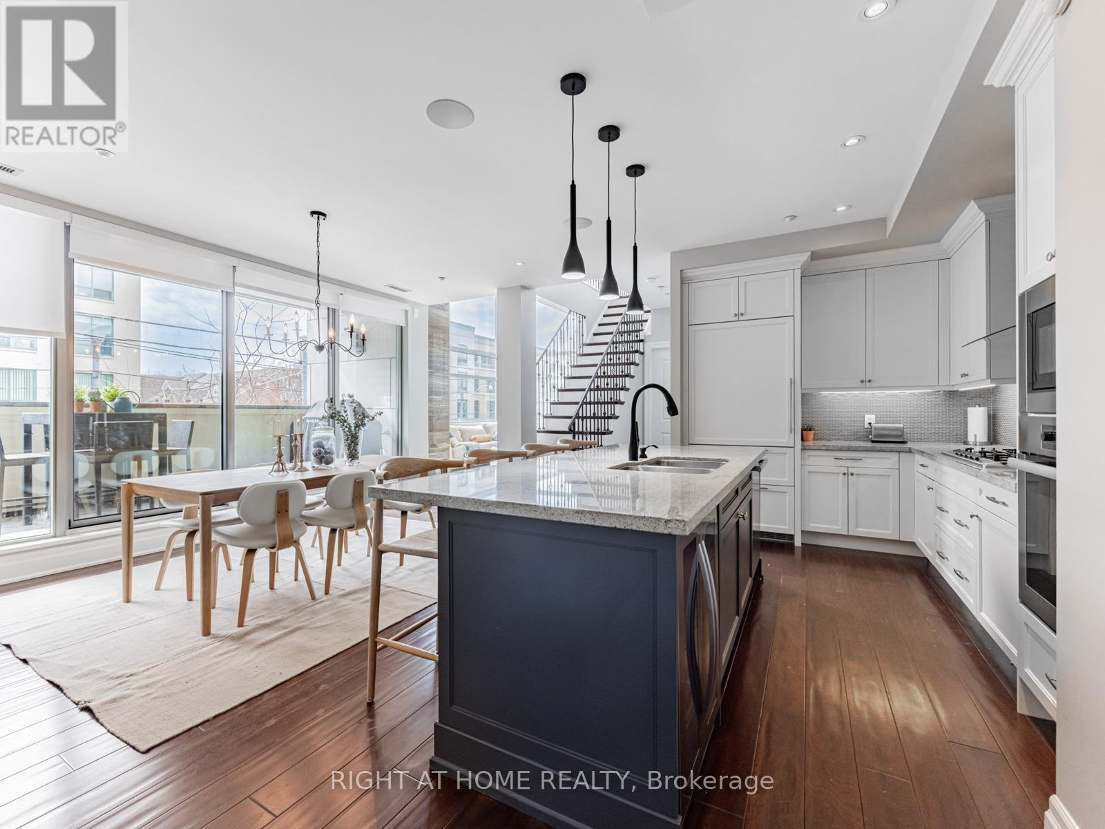 204 - 1 RAINSFORD ROAD