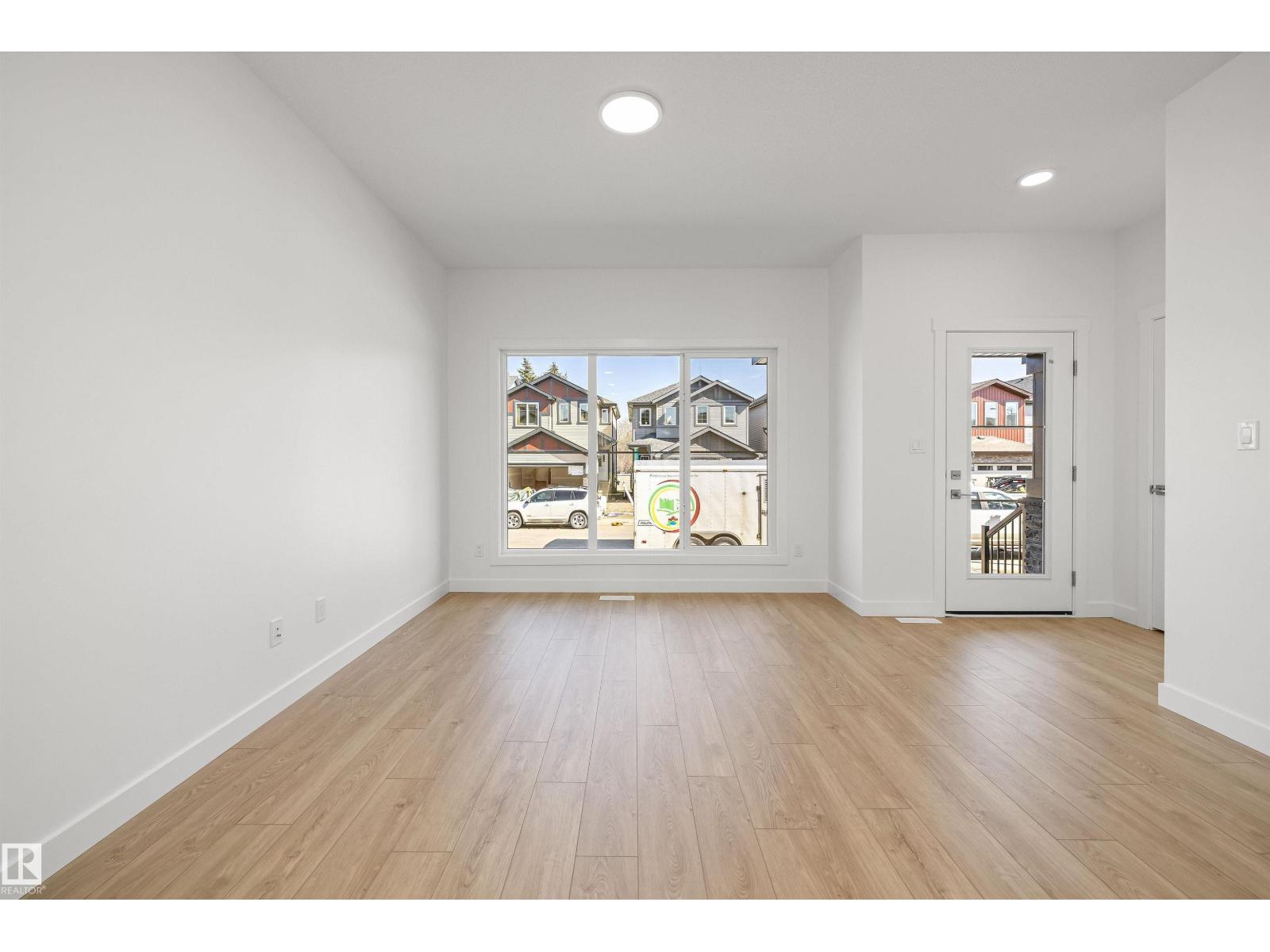 20627 43 AV NW