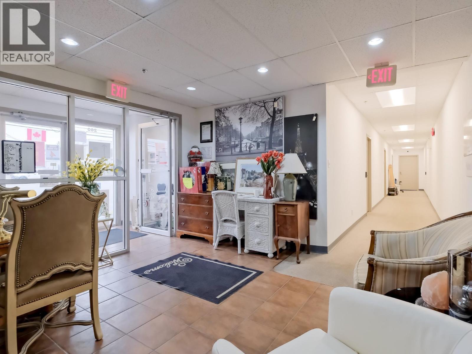 260 Okanagan Avenue E