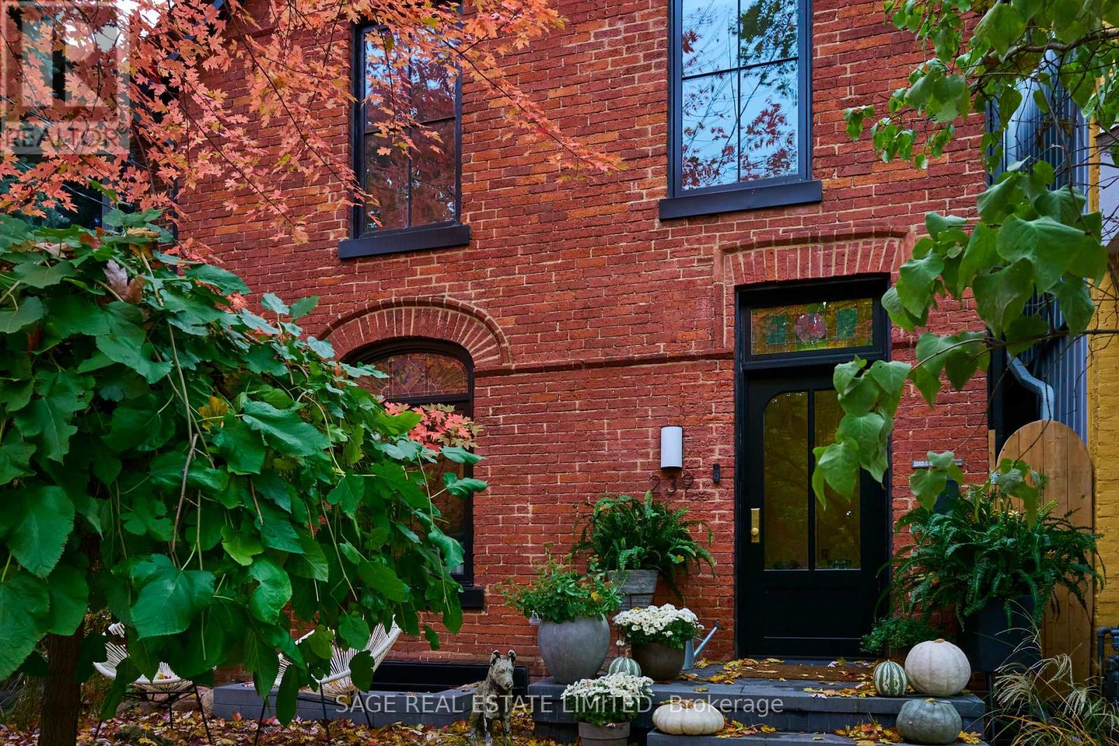 239 BORDEN STREET