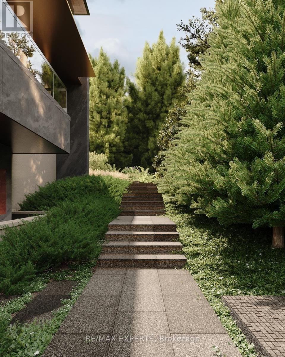 36 HONEY LOCUST COURT