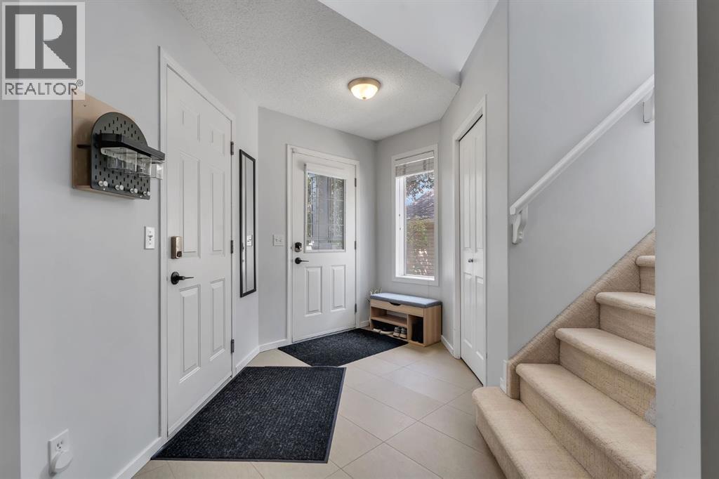 266 Covehaven View NE