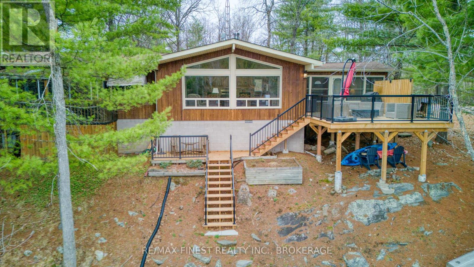 Photo 1 of 36 — 1046 TURNER WAY, Frontenac (Frontenac Centre), ON K0H1B0