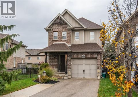 105 CAPTAIN MCCALLUM Drive New Hamburg ON N3A0B5