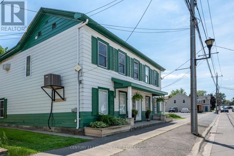 60 MAIN STREET Prince Edward County (Picton Ward) ON K0K2T0