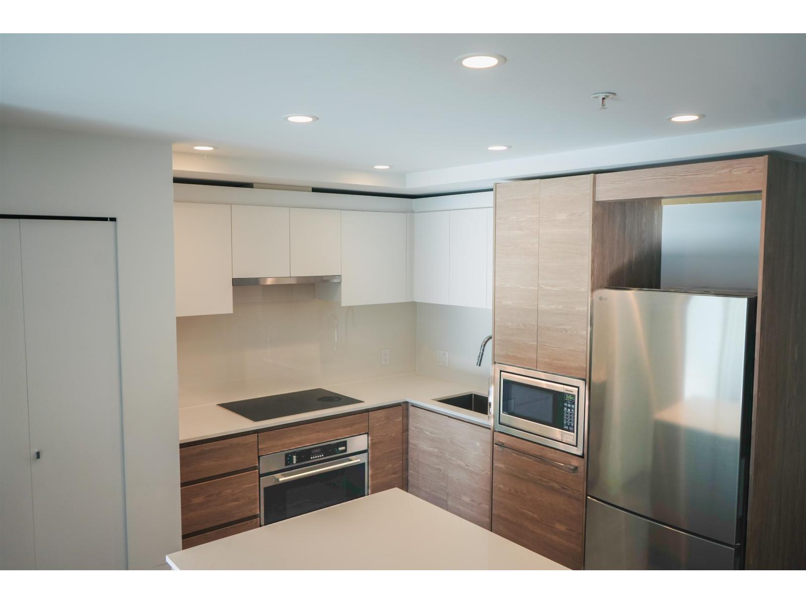 2710 13655 FRASER HIGHWAY