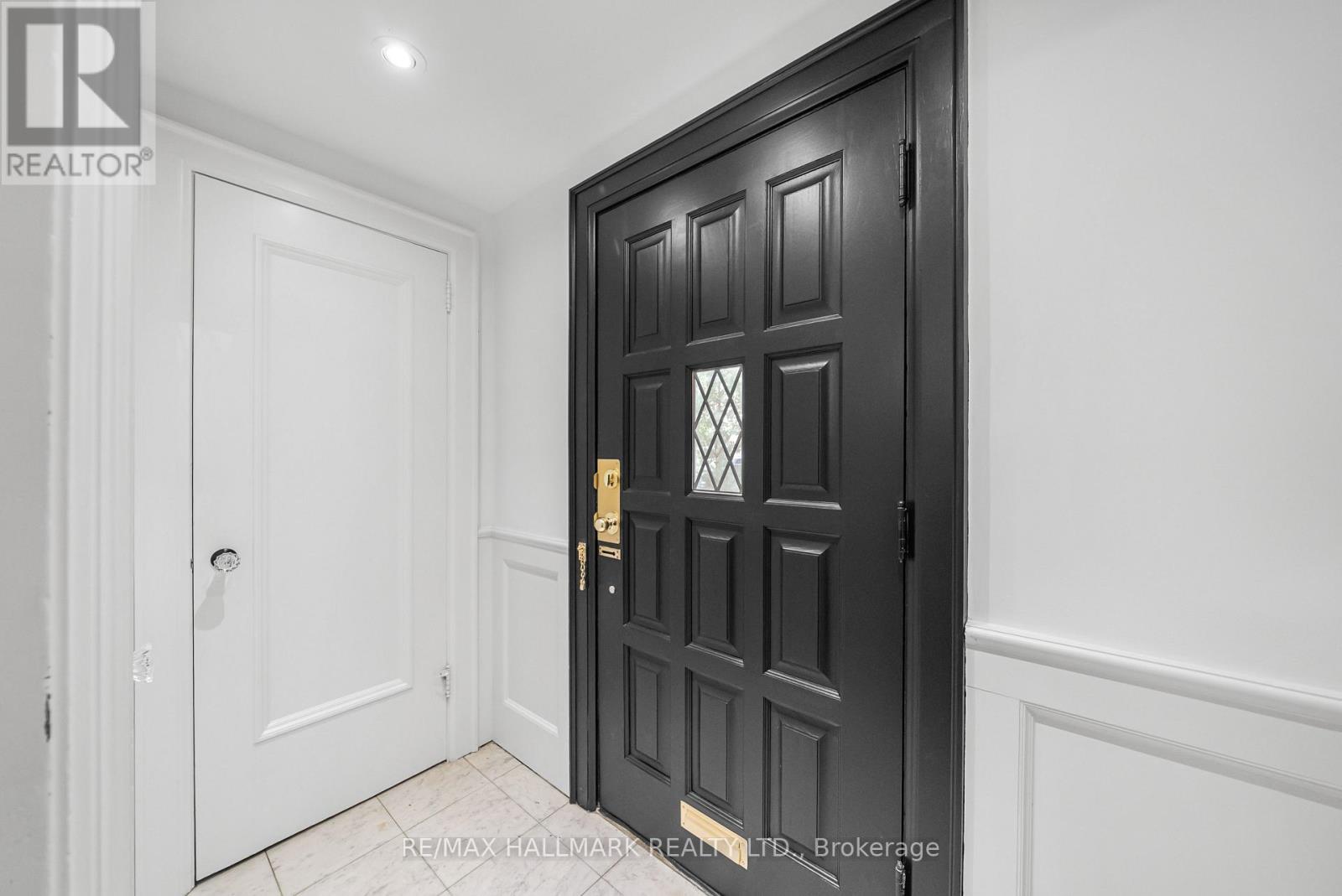 16 ELDERWOOD DRIVE