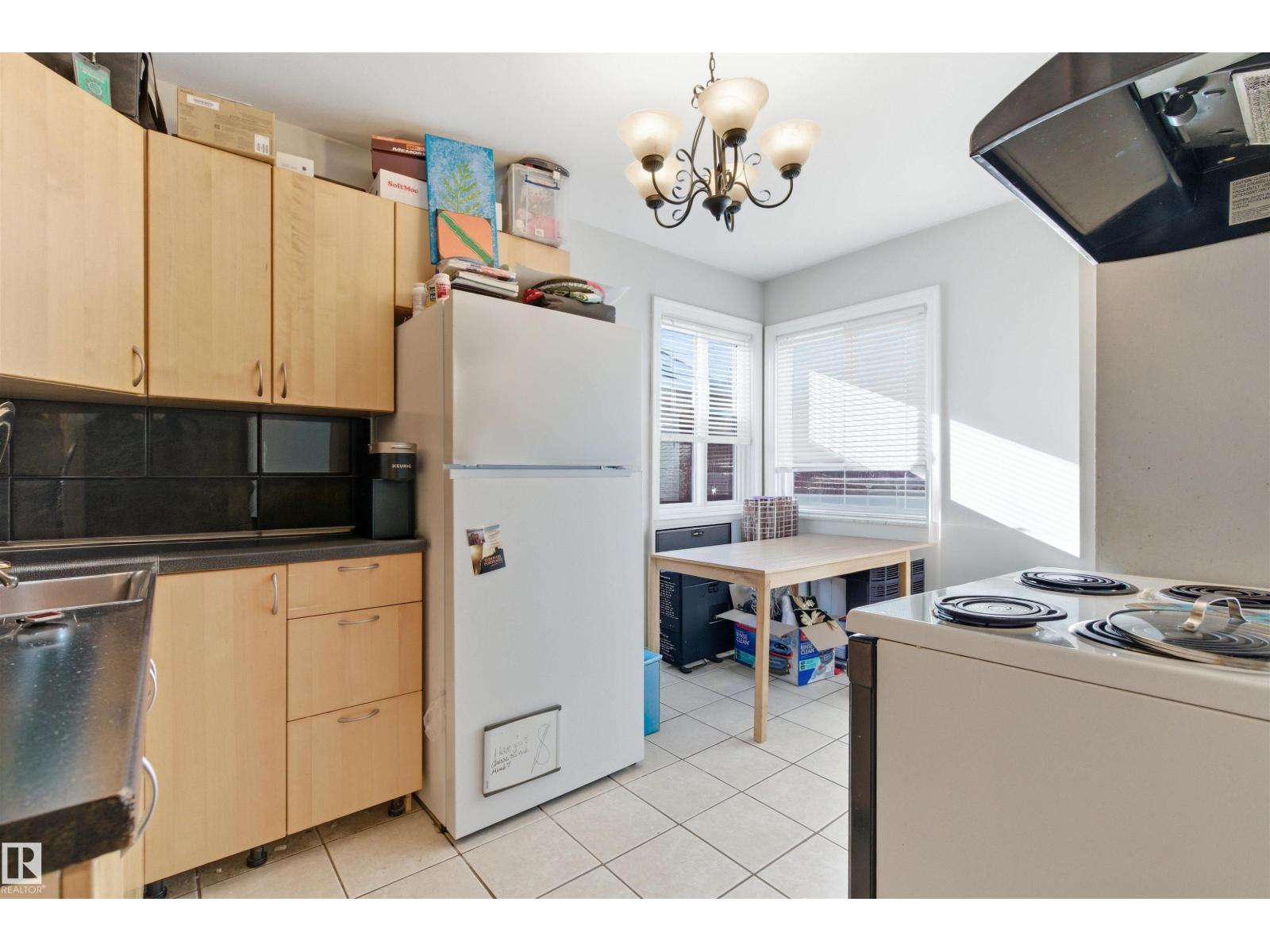 12758 117 ST NW
