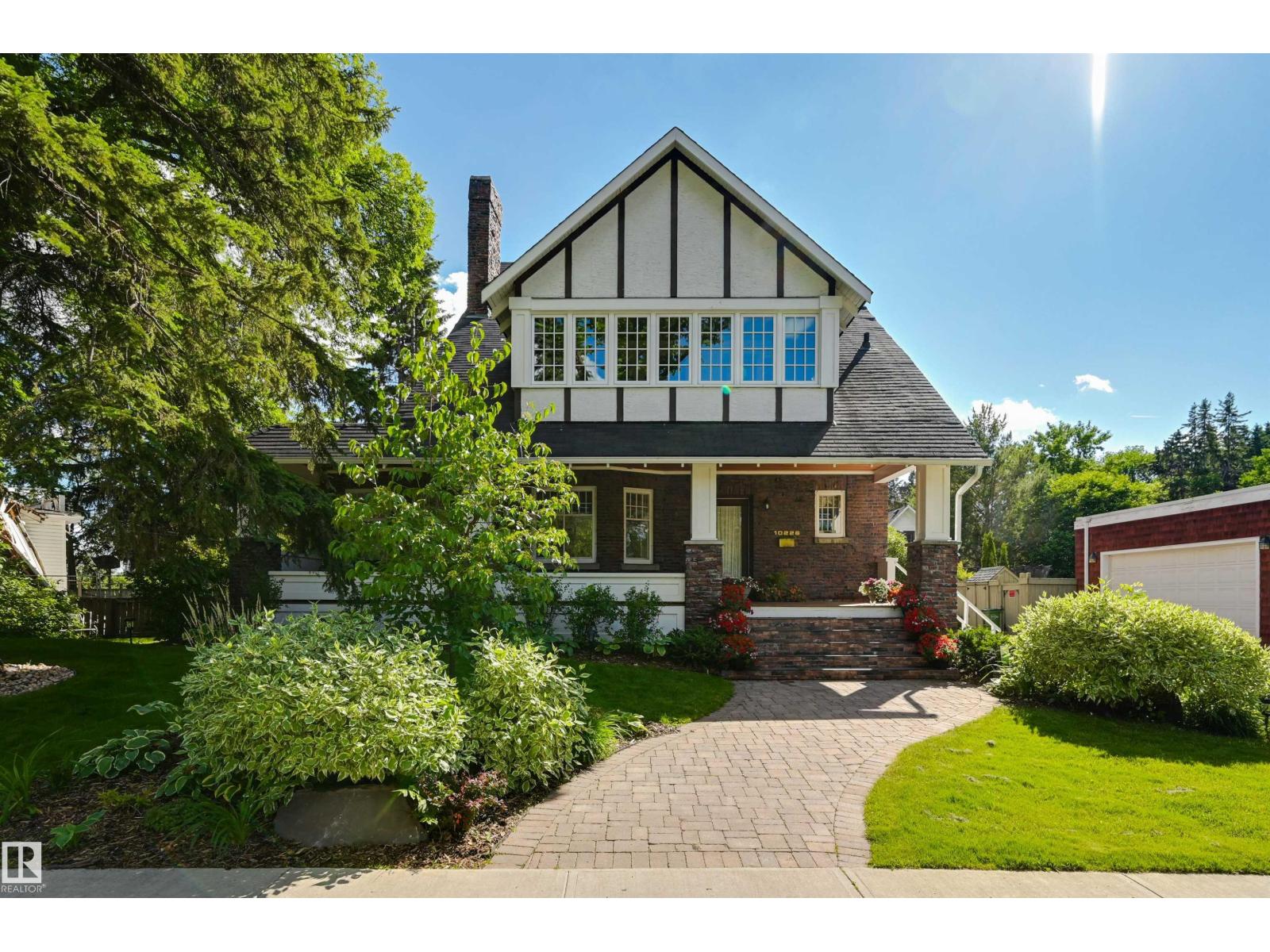 10226 CONNAUGHT DR NW