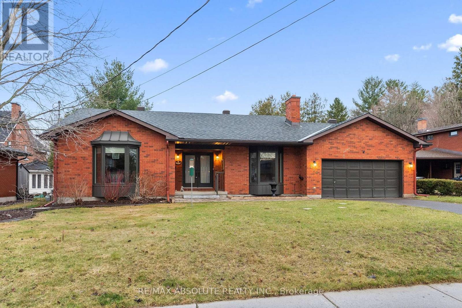 284 HARRINGTON STREET