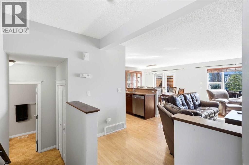 78 Cougar Plateau Way SW