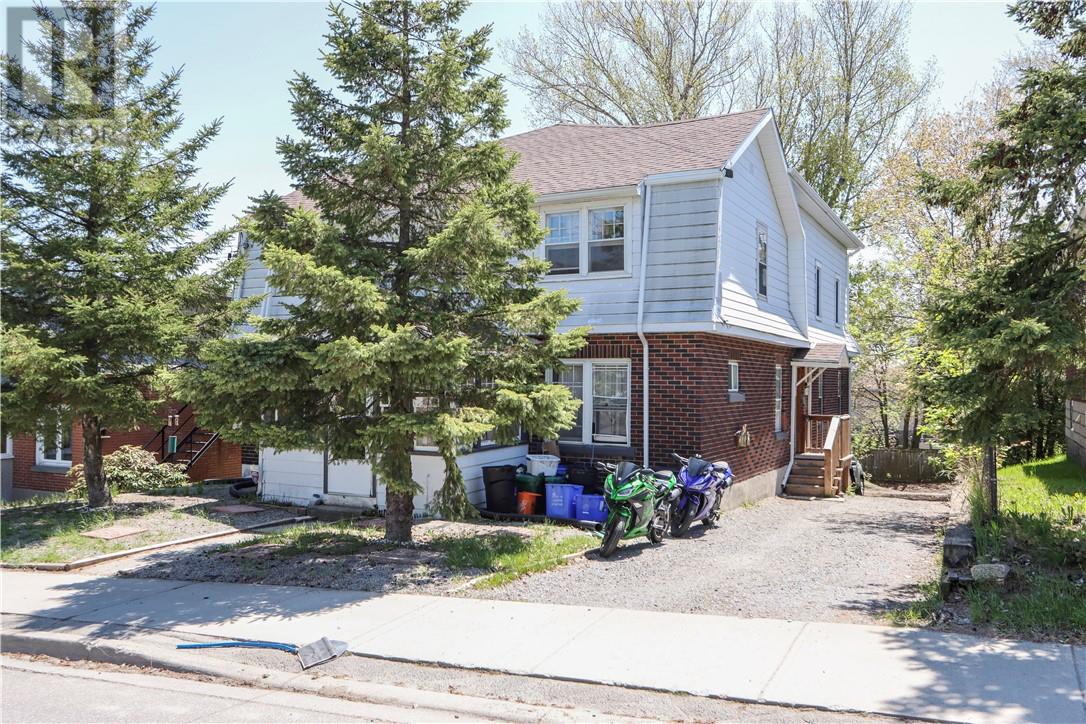 Photo 1 of 48 — 257 Oak Street, Sudbury, ON P3C1N1