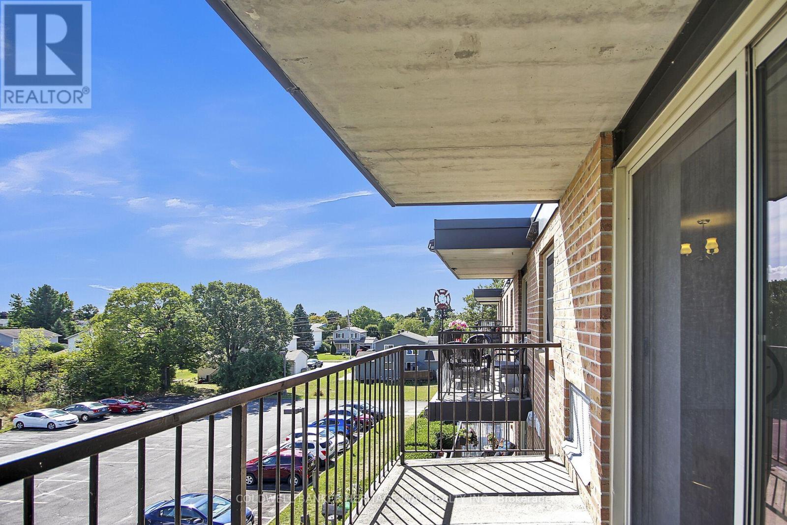 405 - 206 WOODWARD STREET