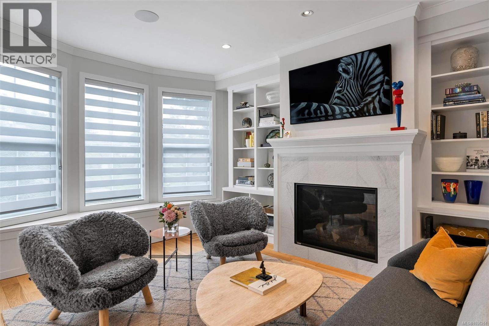 1034 Pentrelew Pl