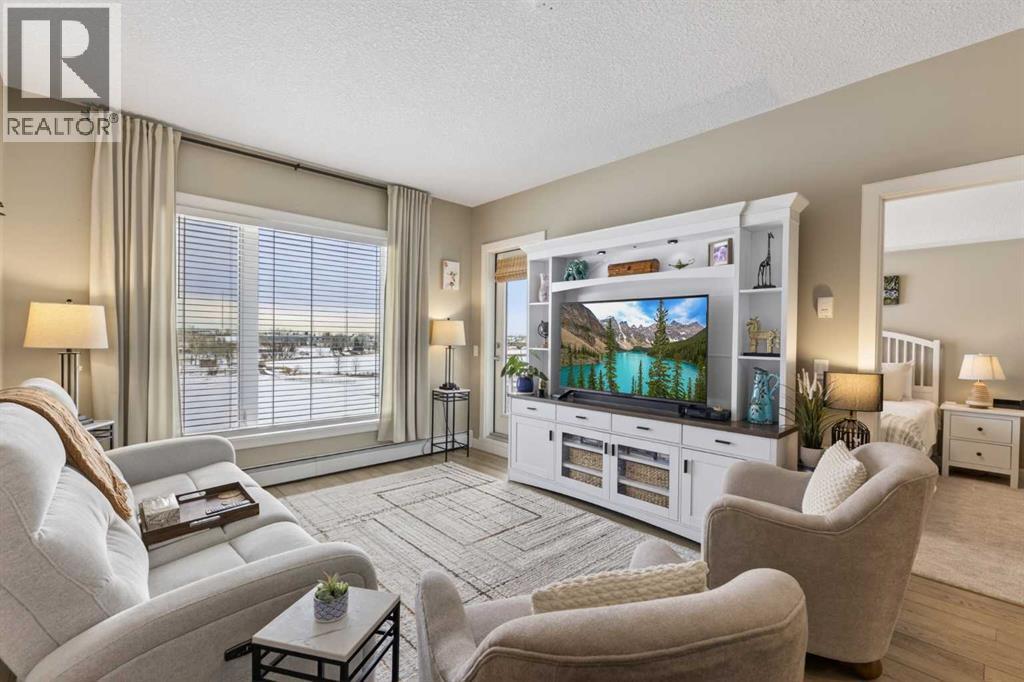 2422, 604 East Lake Boulevard NE