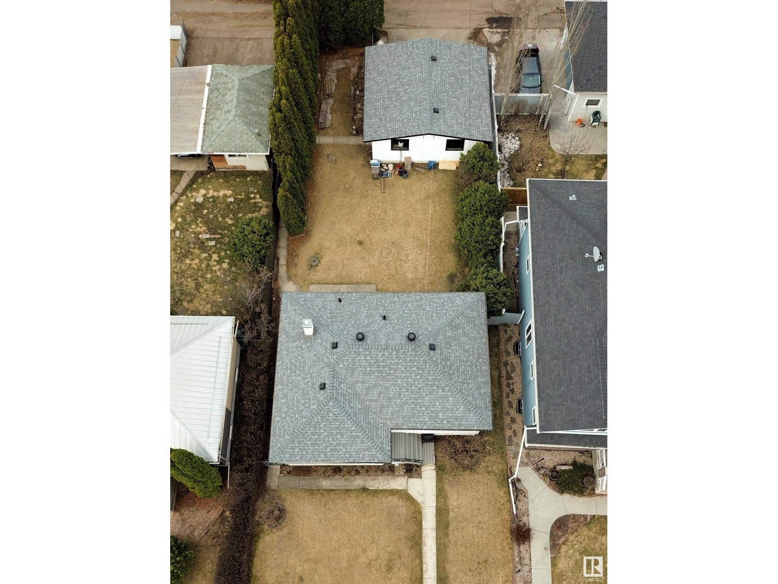 10832 130 ST NW