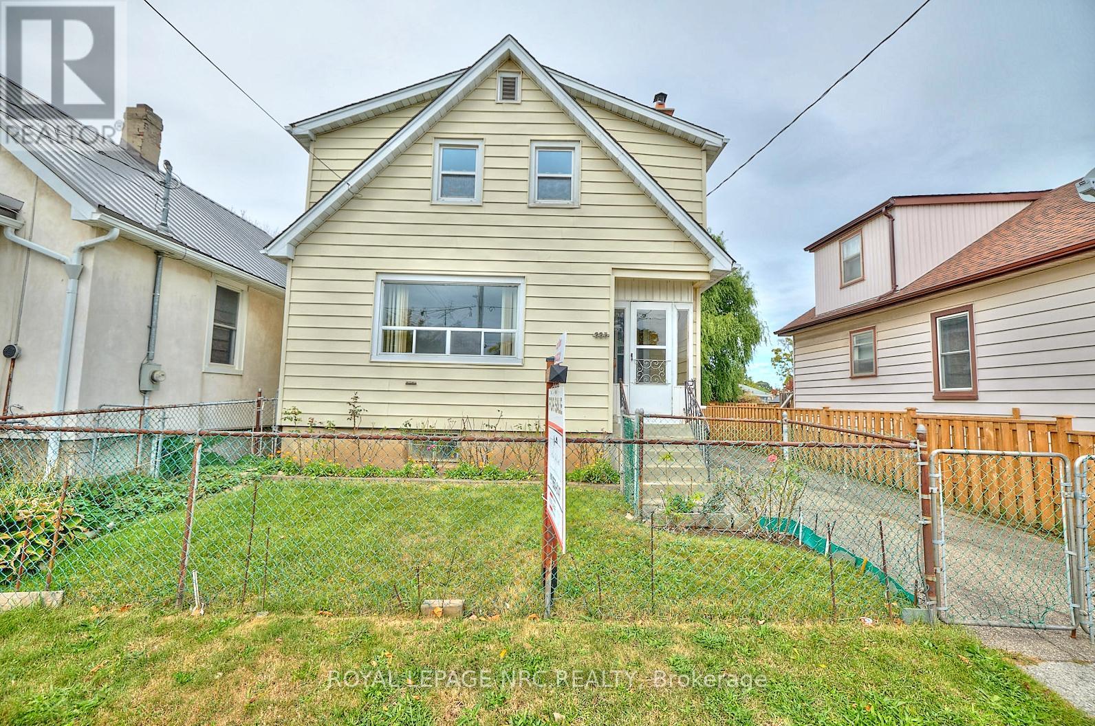 223 NIAGARA STREET