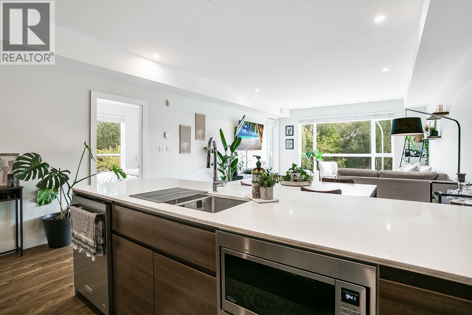 1925 Enterprise Way Unit# 402