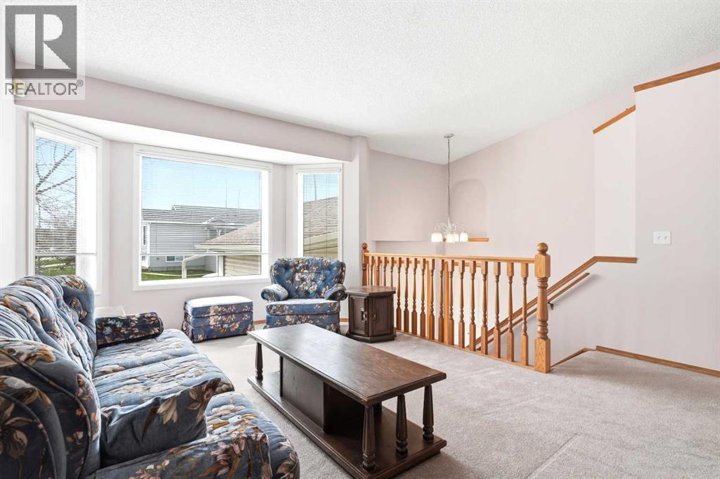 111 Coverton Close NE