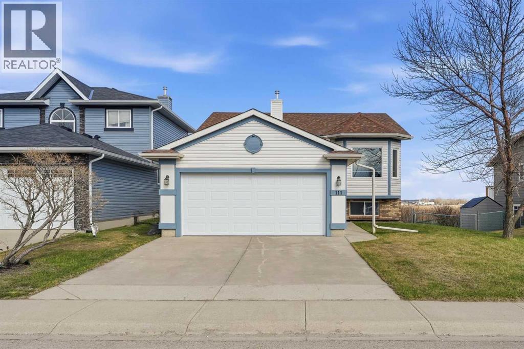 111 Coverton Close NE