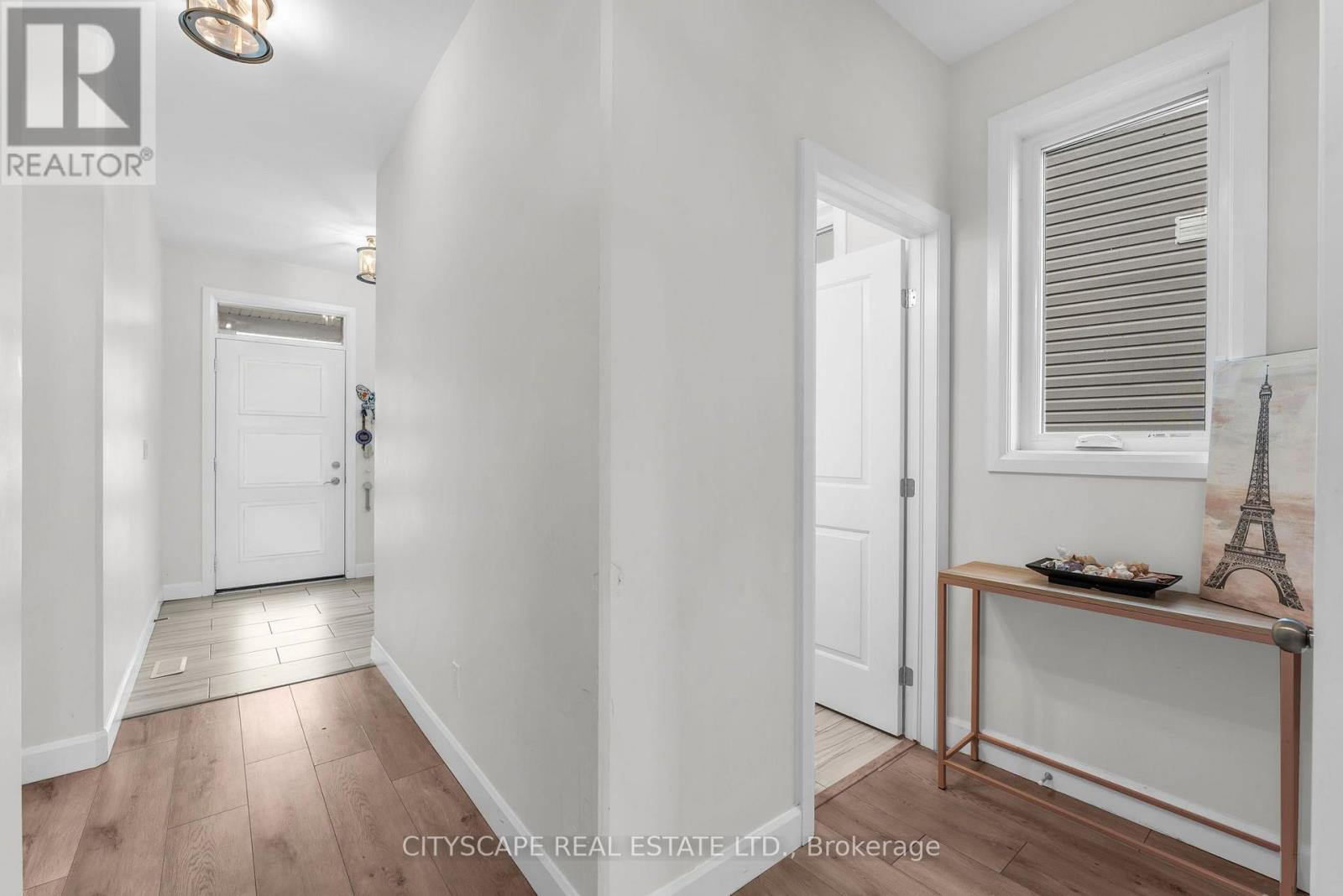 3 ERIE COURT