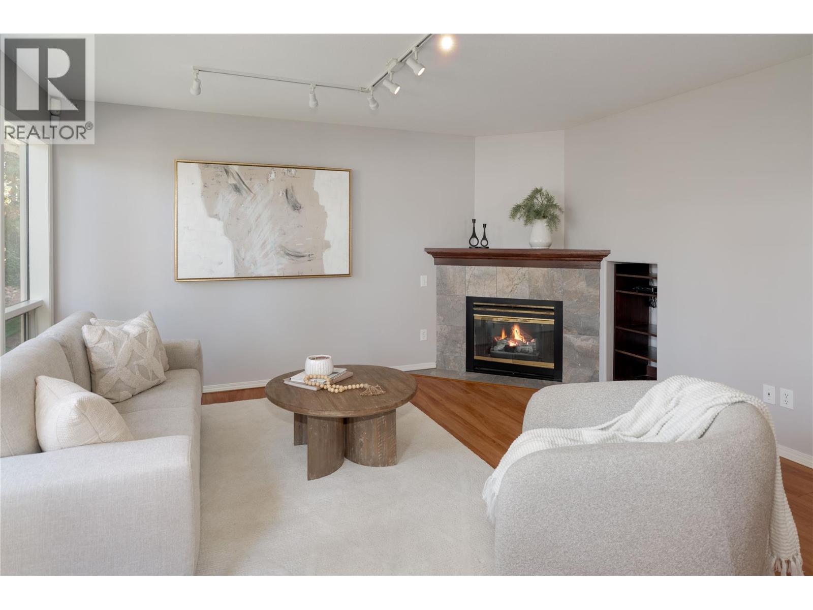 980 DILWORTH Drive Unit# 16