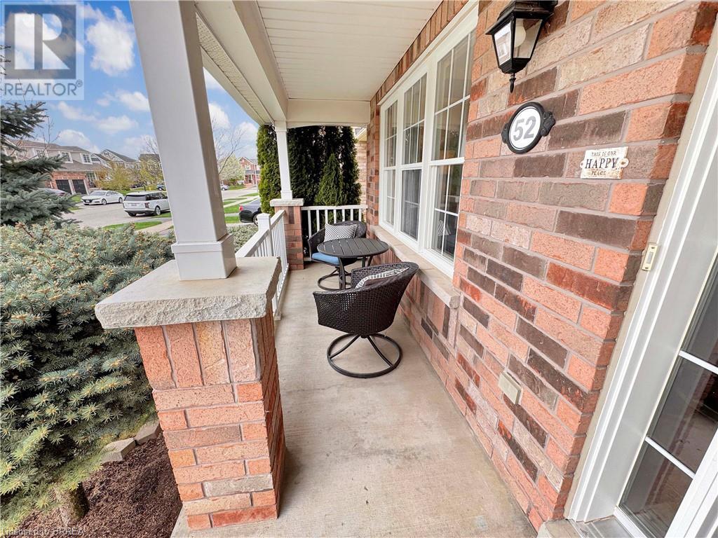 52 HOLLINRAKE Avenue