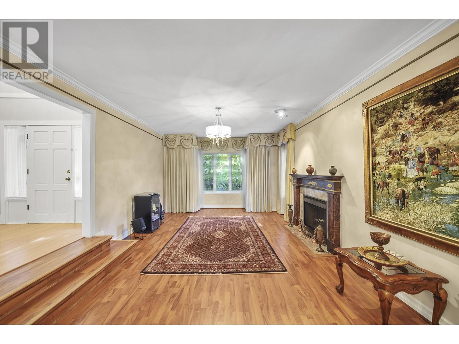 5885 NANCY GREENE WAY